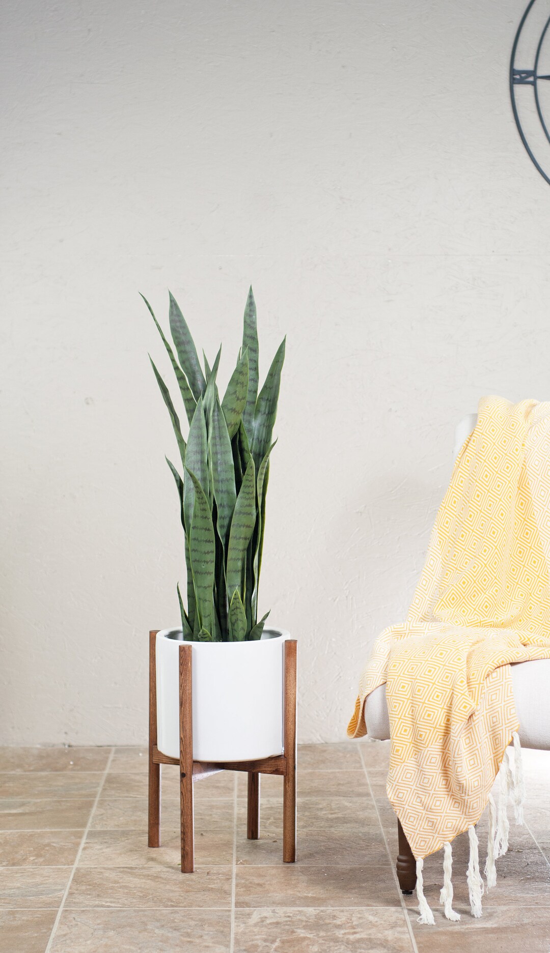 Dominic Pot Planter